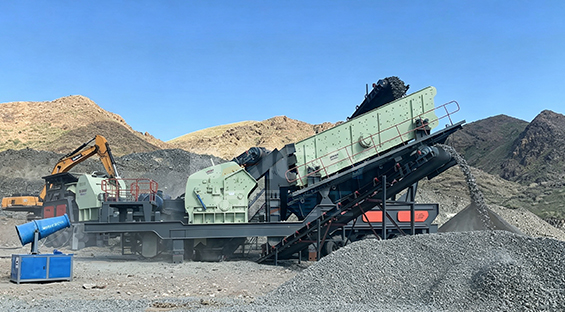 轮胎反击式破碎站石料破碎现场
